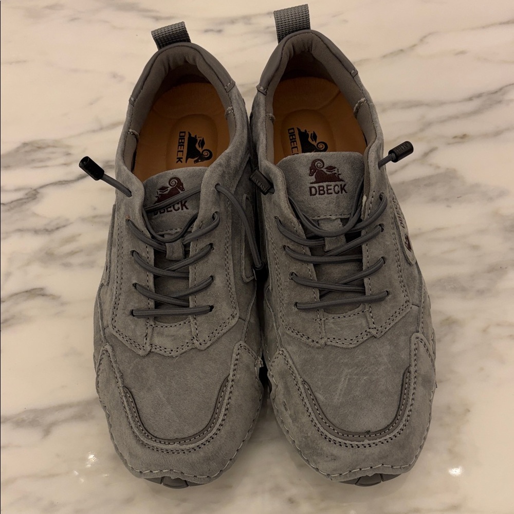 DBECK Men's Gray Sneakers
